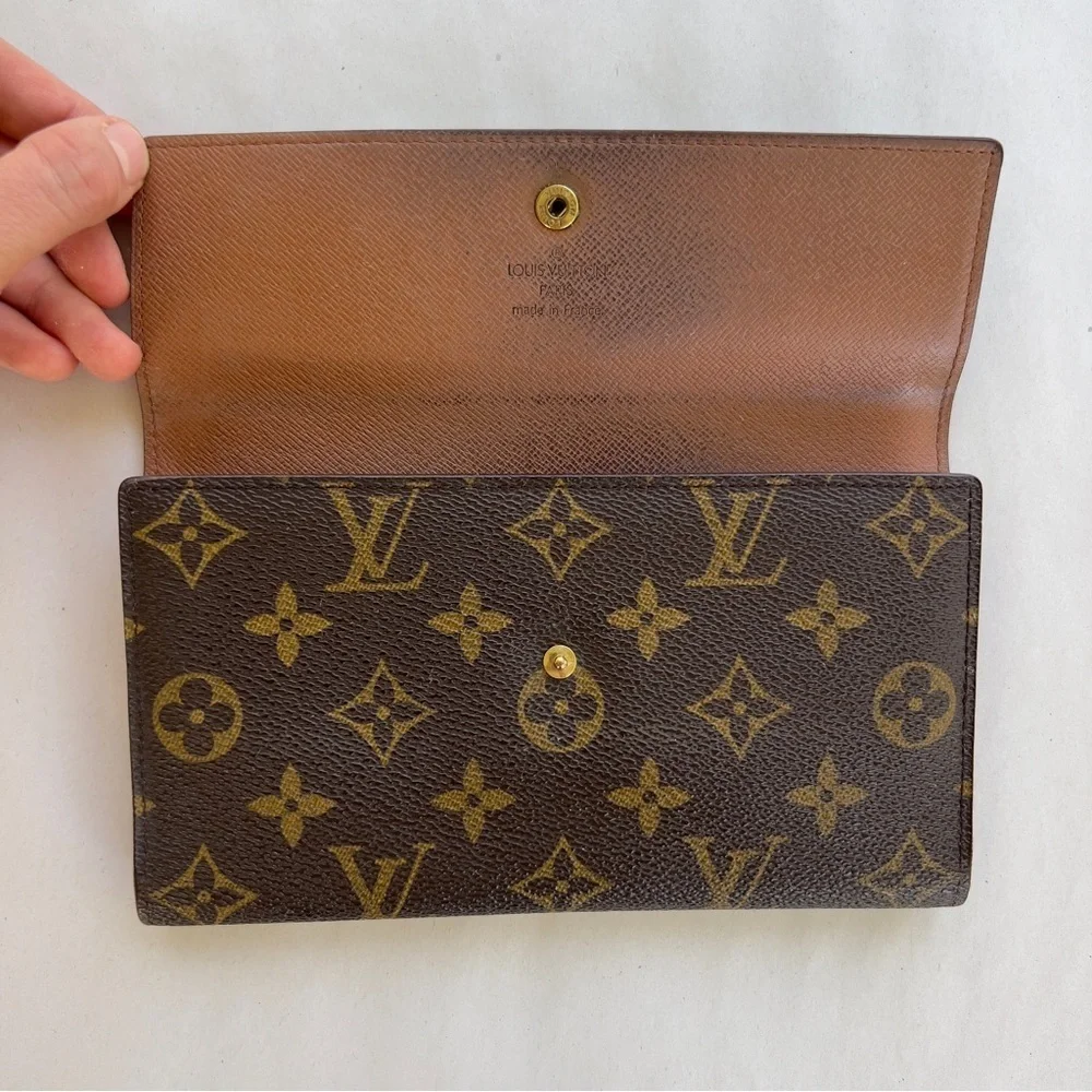 Louis Vuitton International Wallet - Picture 3 of 9